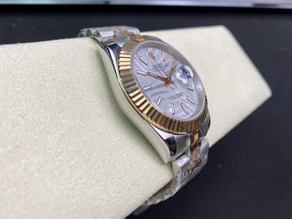 激安ロレックス内部構造